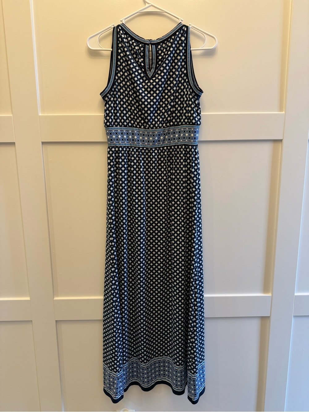 Max Studio Navy and Light Blue Patterned Maxi Dress - Picture 9 of 11